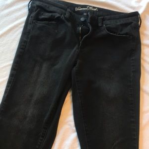 Black Skinny jeans